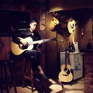 老师你奶好大摸起来好爽视频
